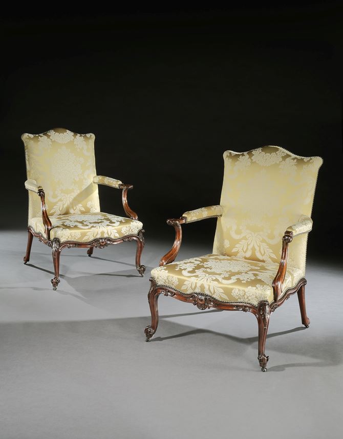 Thomas Chippendale - A pair of mahogany armchairs | MasterArt
